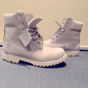 Grey suede TIMBERLAND waterproof boots